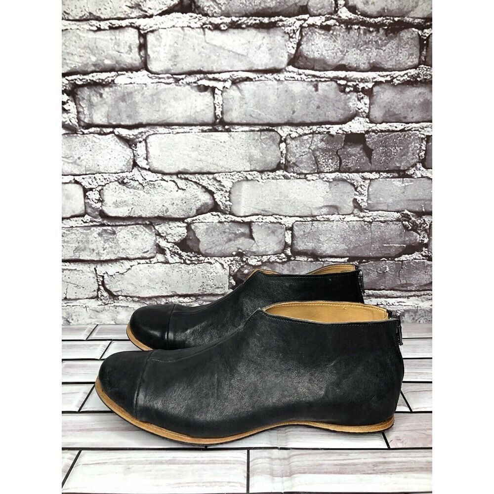 Cliff Dweller Vibram Black Leather Slip On Cap Toe Flats Women’s Sz 38.5EU/8M US - Picture 11 of 16